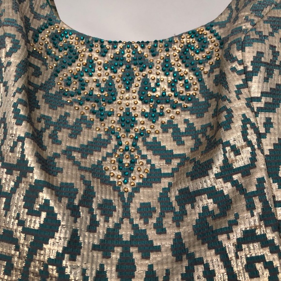 Gorgeous and unique gold detail dress - Picture 4 of 4